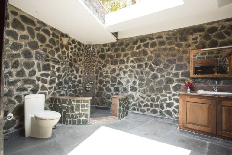 Sidhartha Deluxe Suite2