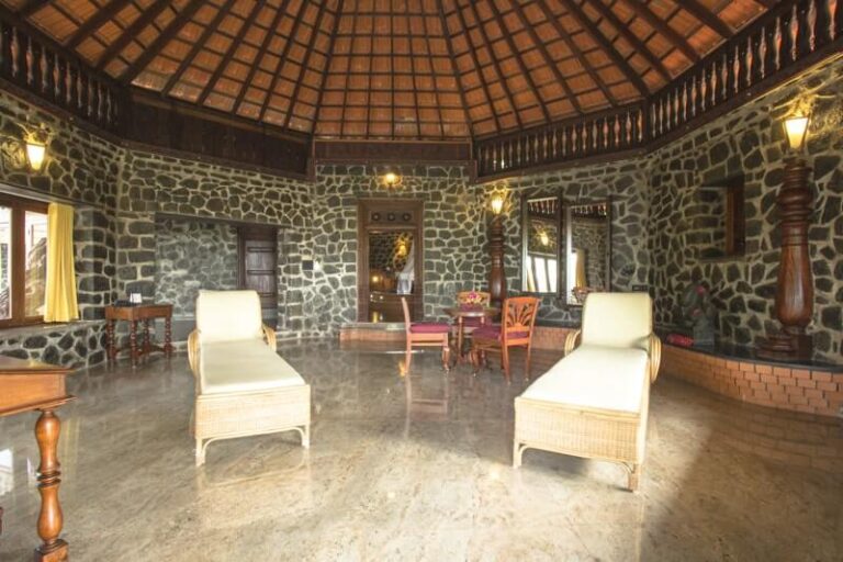 Sidhartha Deluxe Suite4