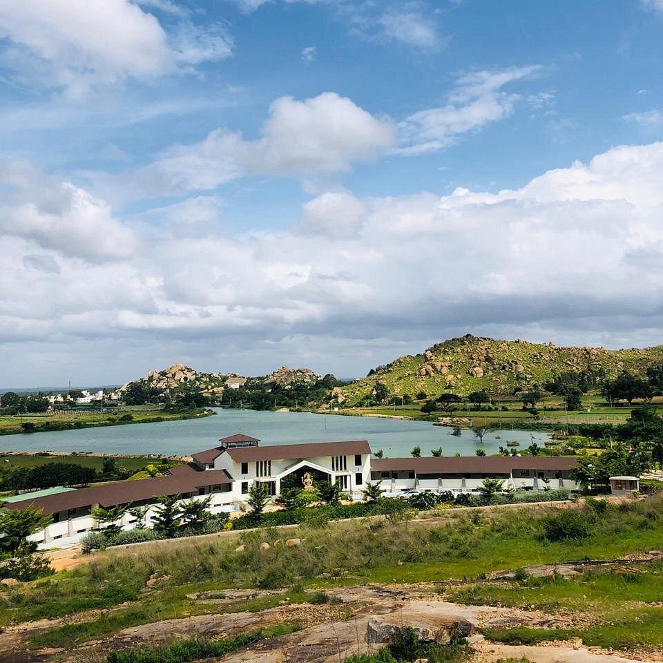 Shatayu Retreat Resort